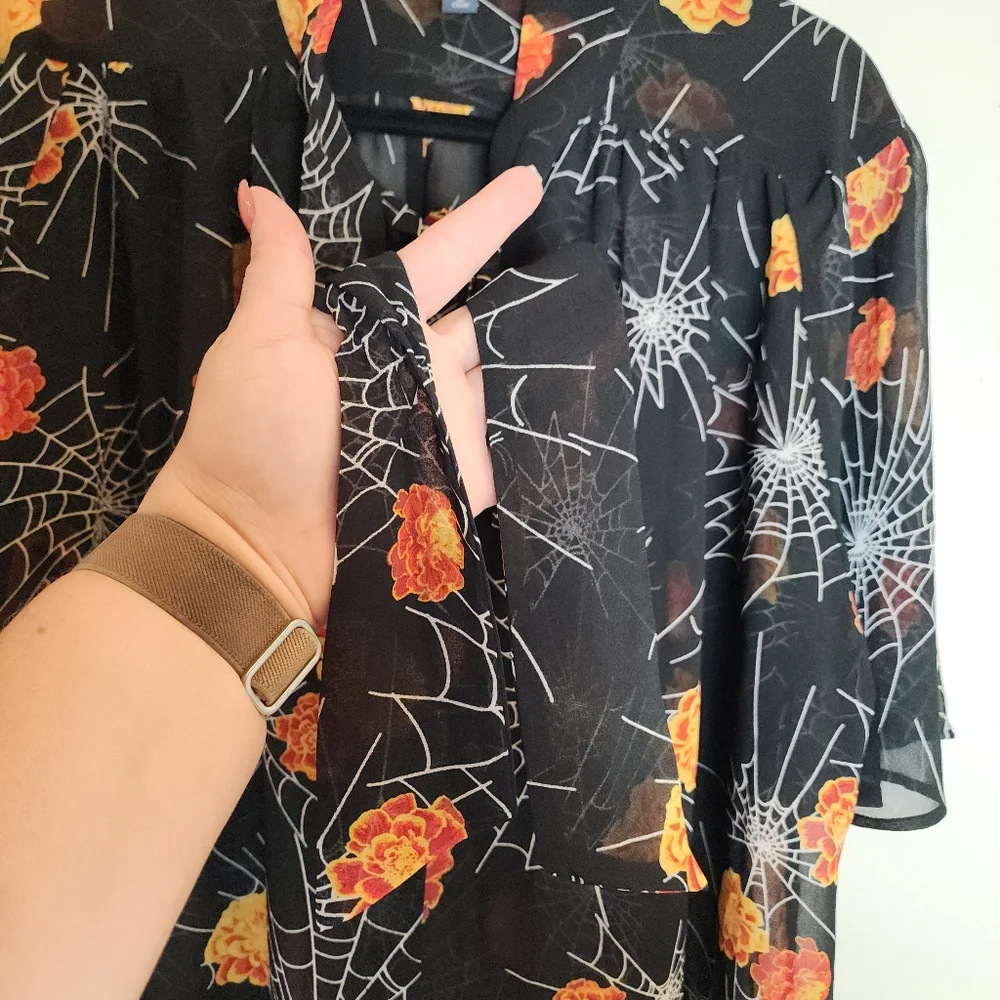 NWT ModCloth Spider Webs Floral Tie-Neck Sheer Black Orange Button Blouse Top XL - Picture 10 of 14
